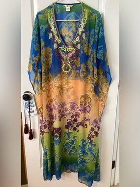 Lucky & Coco Embellished Luxury Caftan Dress Size S - Vibrant Floral Resortwear
